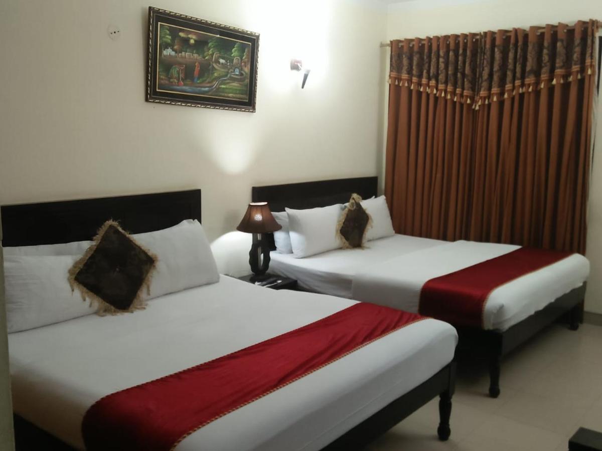 Tourist Inn Hotel Lahore Bagian luar foto