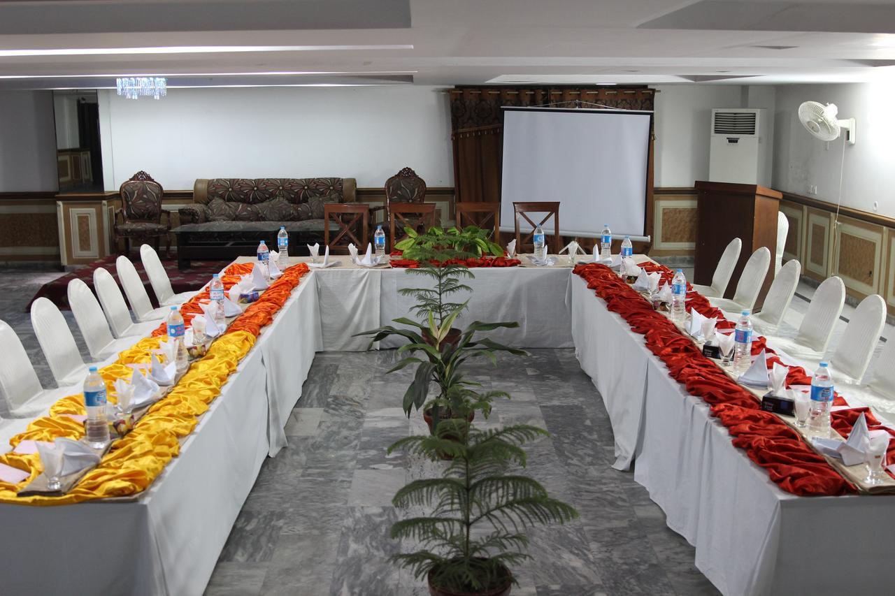 Tourist Inn Hotel Lahore Bagian luar foto