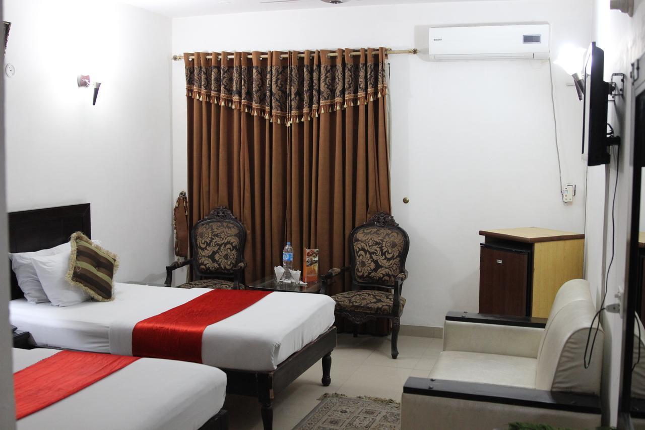 Tourist Inn Hotel Lahore Bagian luar foto